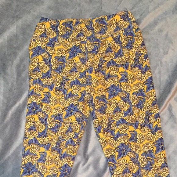 LULAROE Leggings Yellow Roses Blue Birds Tween - Picture 2 of 4